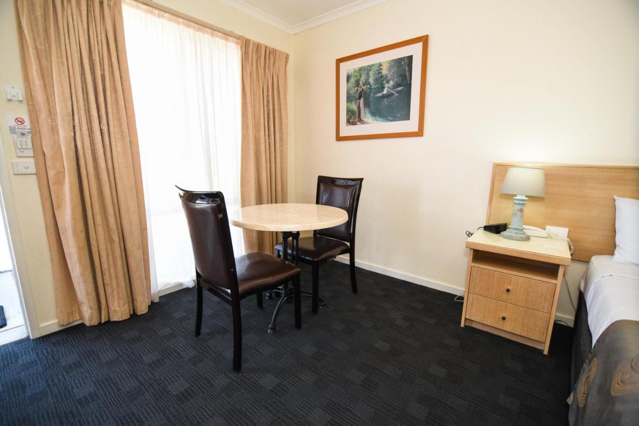 Sandown Heritage Motel Noble Park Ruang foto